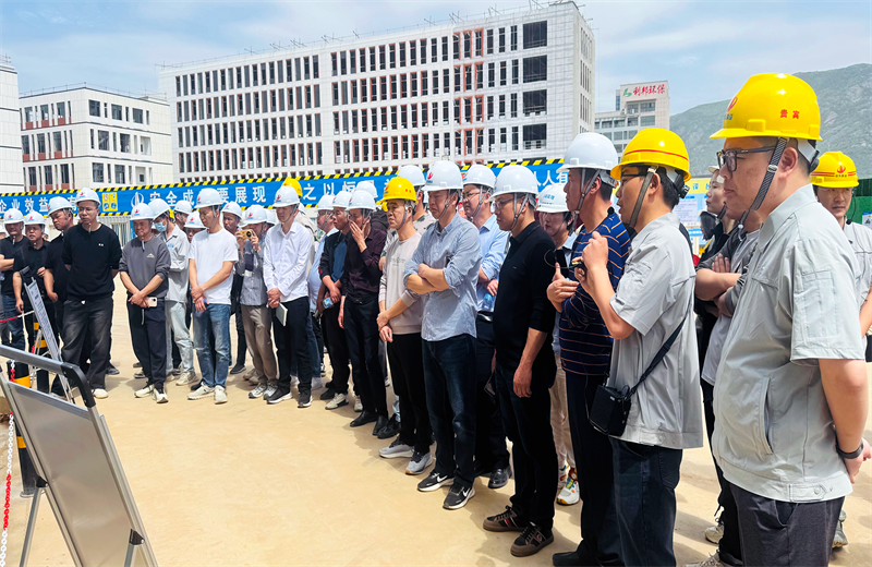 2025年4月17日，由莆田市涵江区住房和城乡建设局主办、918搏天堂三建承办的钢筋安装工程质量防控现场交流会在联东U谷·涵江海峡智造产业谷一期成功召开。
